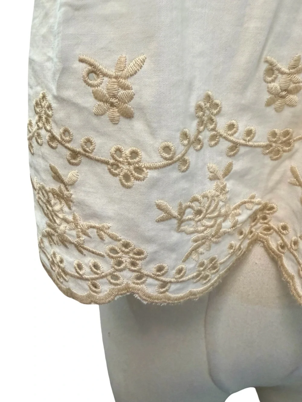 Reformation Broderie Anglaise Cream Eyelet Square-Neck Crop Top Size Small - Picture 5 of 9